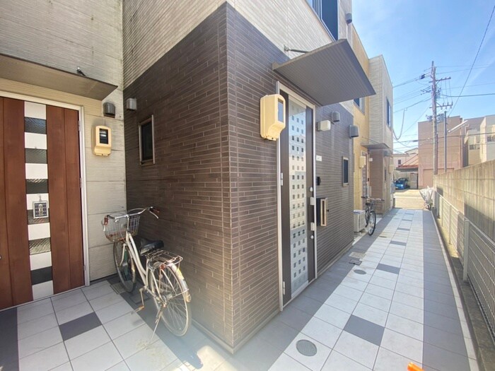 物件外観写真5　(外観写真)