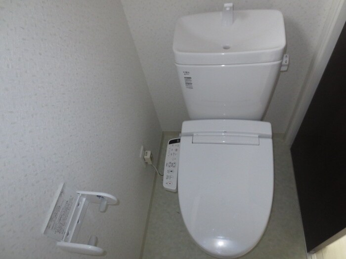 物件内観写真12　(トイレ)