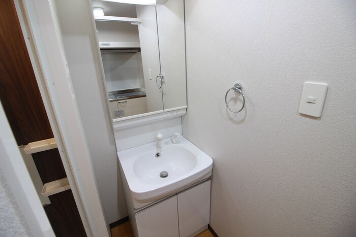 物件内観写真15　(洗面)