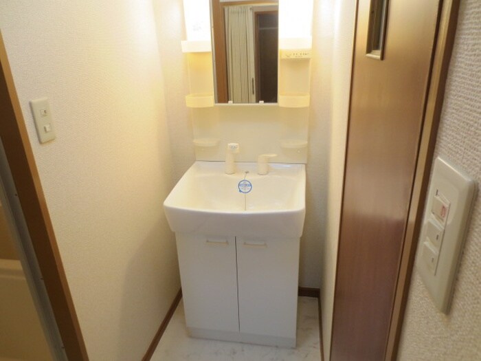 物件内観写真10　(洗面)