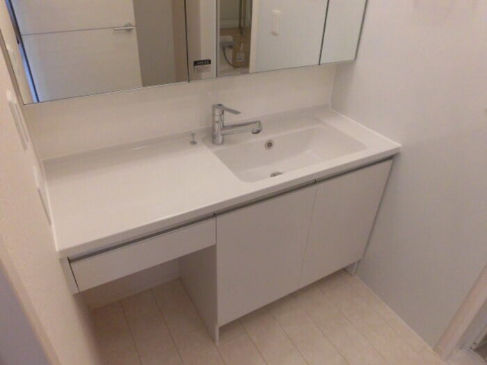 物件内観写真10　(洗面)