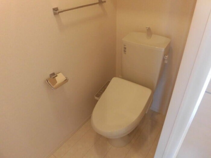 物件内観写真11　(トイレ)