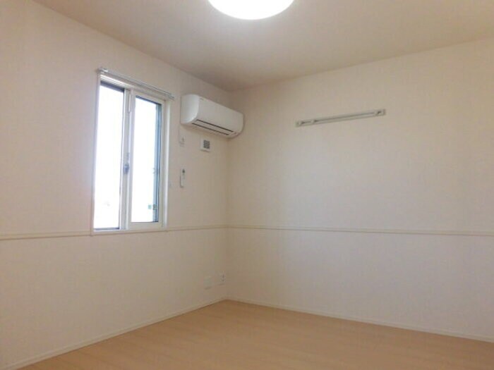 物件内観写真16　(居室)