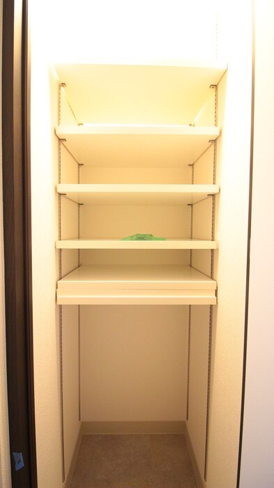 物件内観写真10　(靴箱)