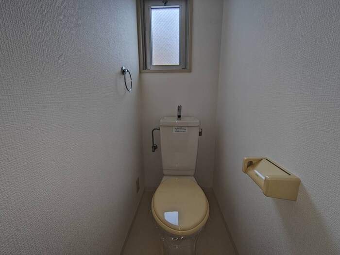 物件内観写真12　(トイレ)