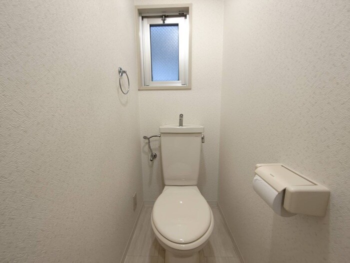 物件内観写真13　(トイレ)