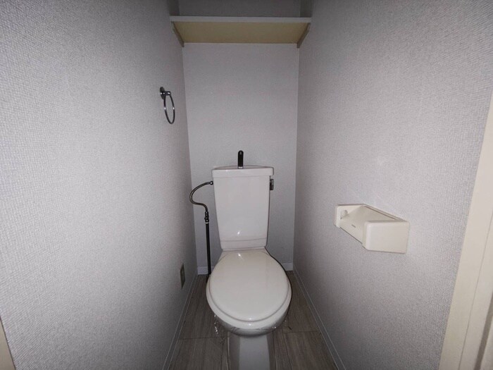 物件内観写真13　(トイレ)