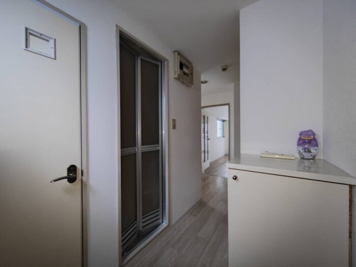 物件内観写真17　(廊下)