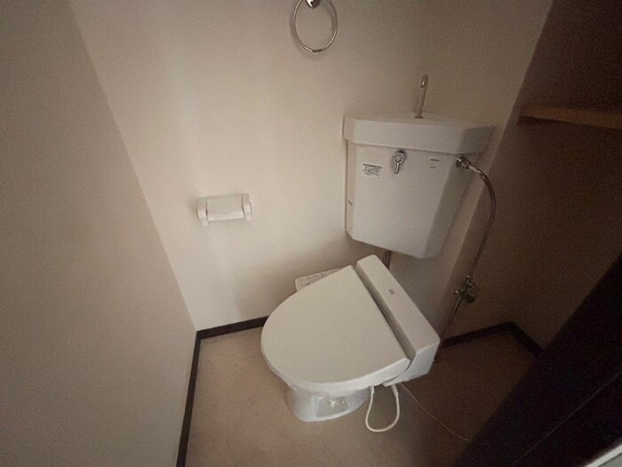 物件内観写真11　(トイレ)