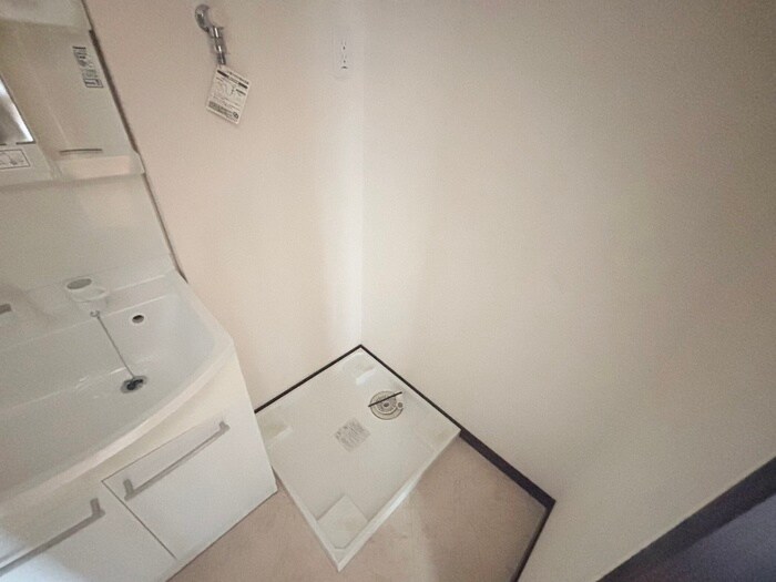 物件内観写真13　(洗濯機置場)