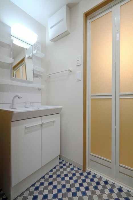 物件内観写真10　(洗面)