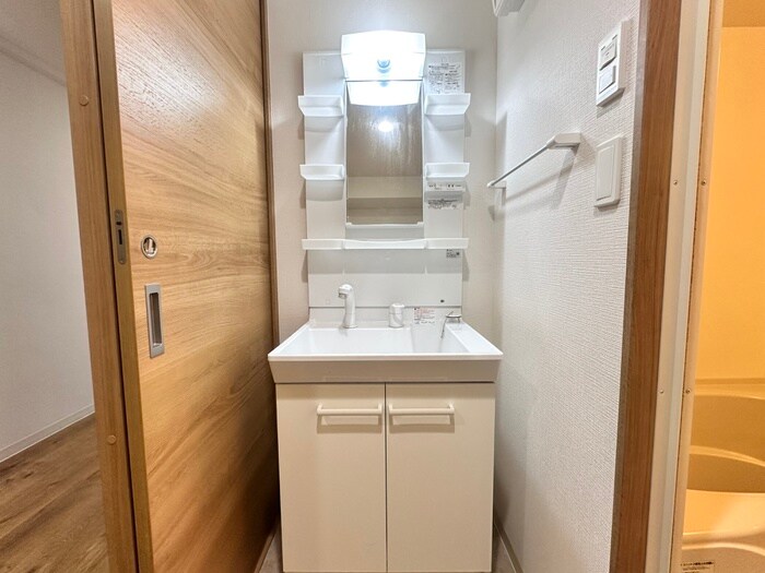 物件内観写真12　(洗面)