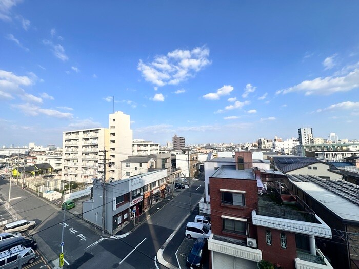 物件内観写真21　(室内からの展望)