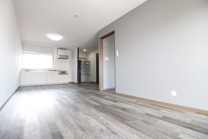 物件内観写真7　(居室)