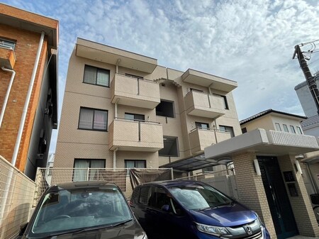 パークノヴァ亀の井外観写真