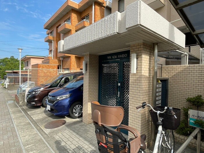 物件外観写真6　(駐車場)