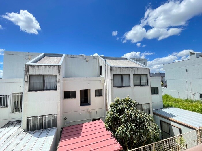 物件内観写真15　(室内からの展望)