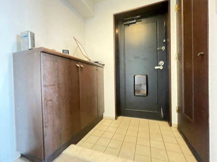 物件内観写真20　(玄関)