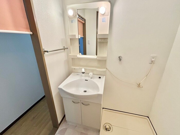 物件内観写真11　(洗面)