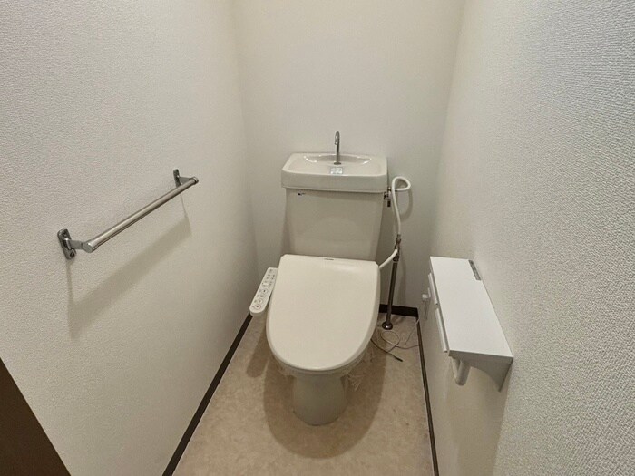 物件内観写真12　(トイレ)