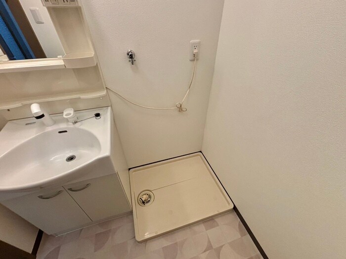 物件内観写真19　(洗濯機置場)