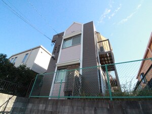 ヴィレッジ　　アラカワ外観写真