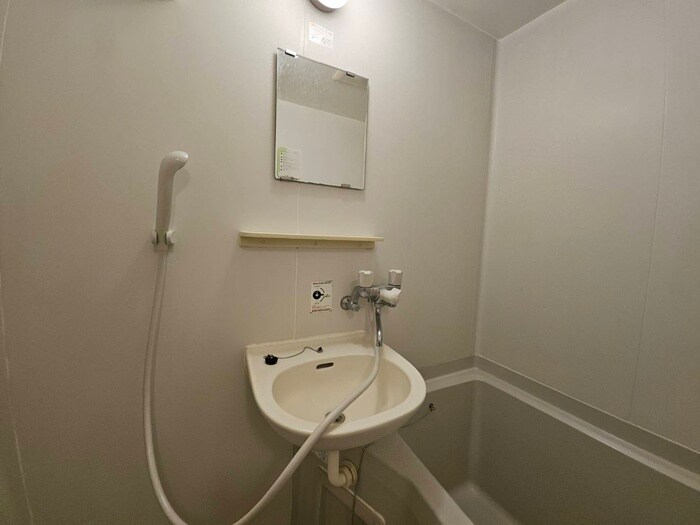 物件内観写真10　(洗面)