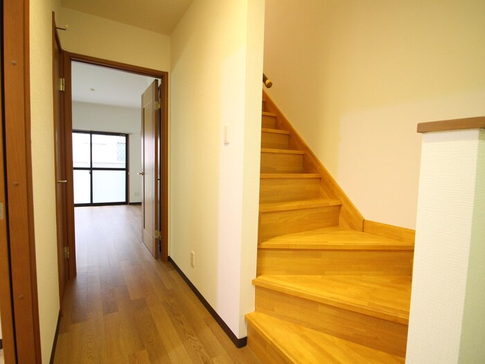 物件内観写真20　(廊下)