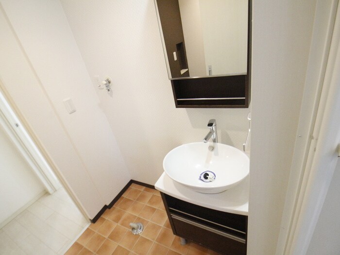 物件内観写真12　(洗濯機置場)