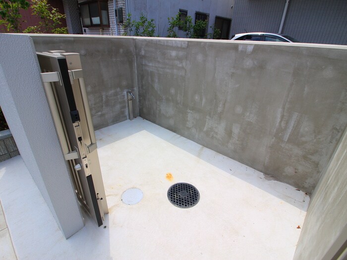 物件外観写真6　(建物設備)