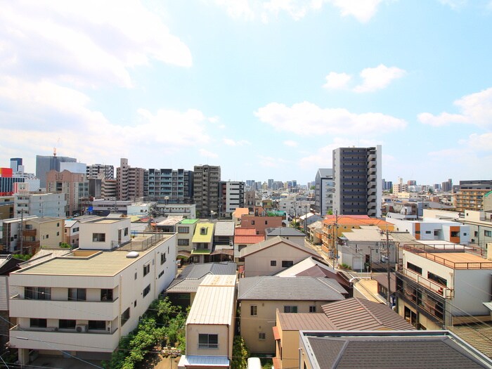 物件内観写真17　(室内からの展望)