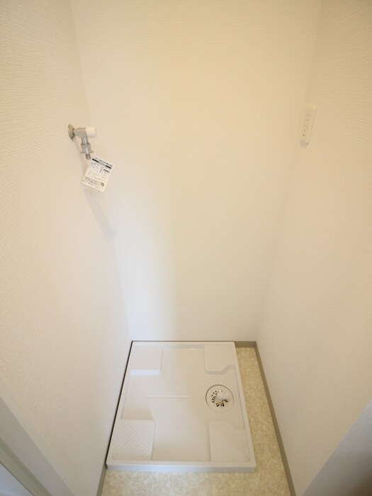 物件内観写真21　(洗濯機置場)