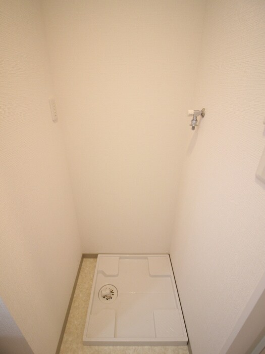 物件内観写真21　(洗濯機置場)