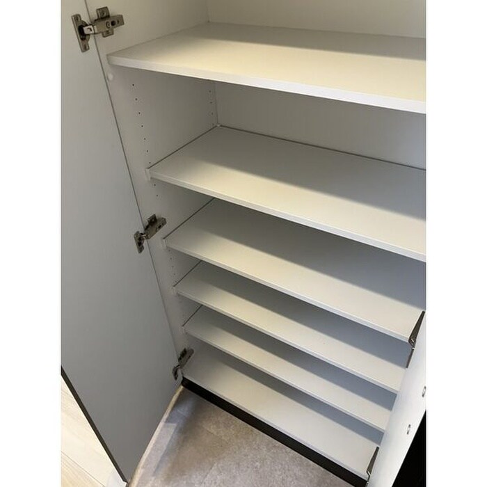 物件内観写真10　(靴箱)