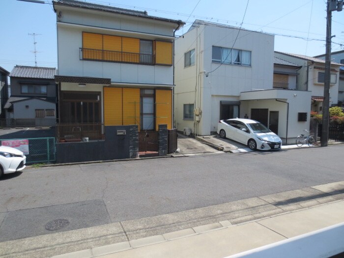 物件内観写真18　(室内からの展望)