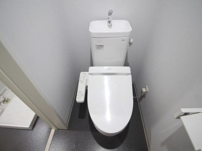 物件内観写真12　(トイレ)