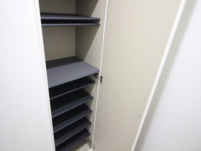 物件内観写真16　(靴箱)