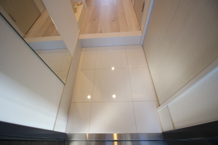 物件内観写真18　(玄関)