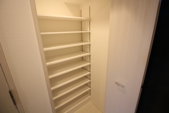 物件内観写真19　(靴箱)