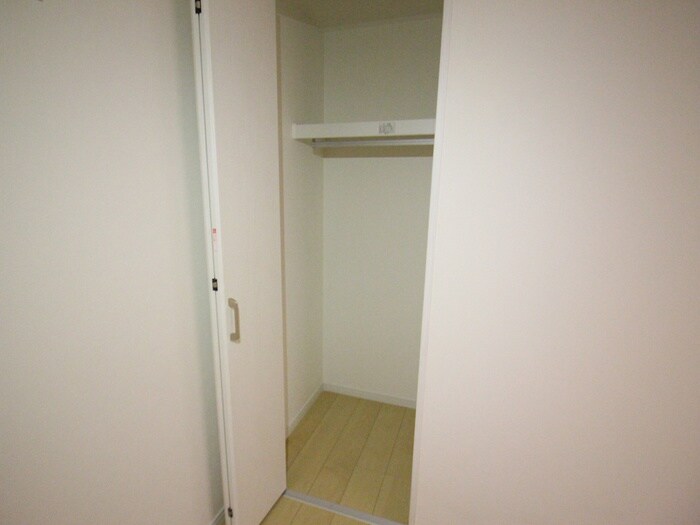 物件内観写真10　(収納)