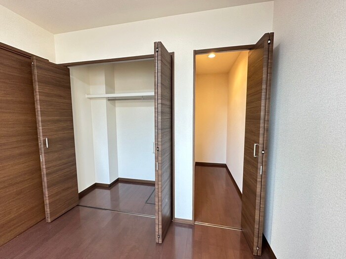 物件内観写真11　(収納)