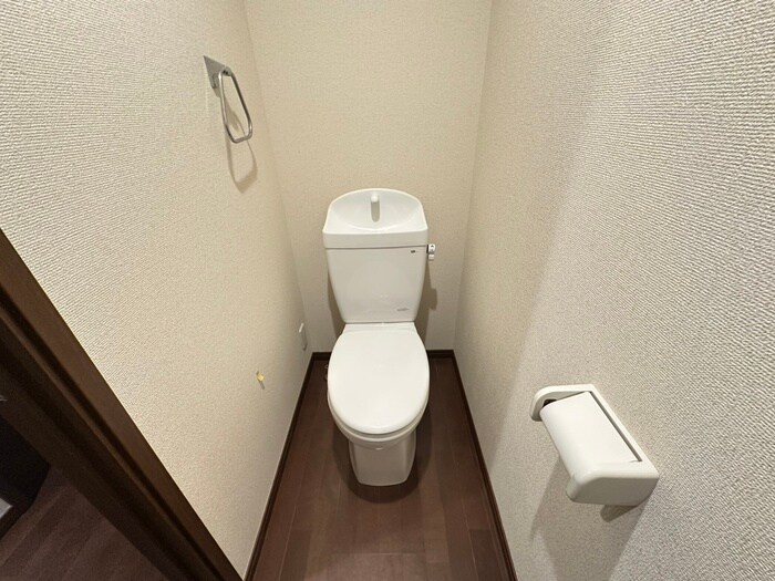 物件内観写真15　(トイレ)