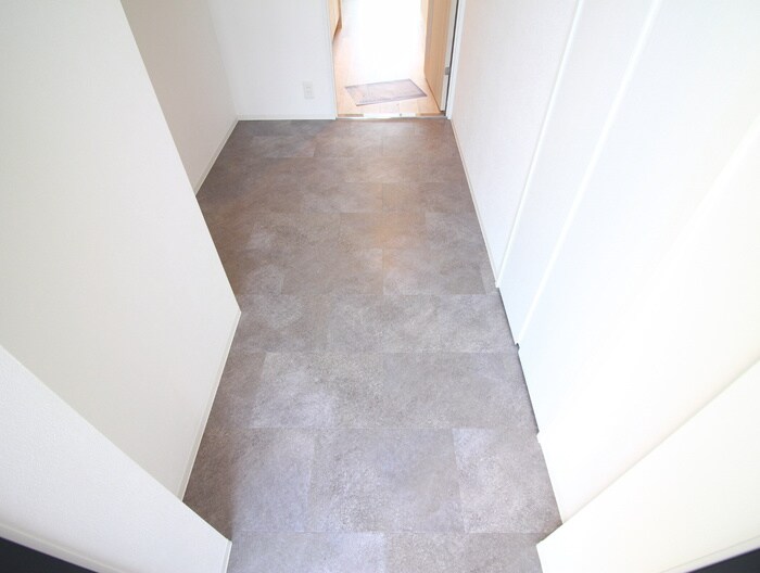 物件内観写真22　(玄関)