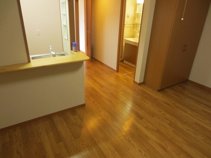 物件内観写真4　(居室)