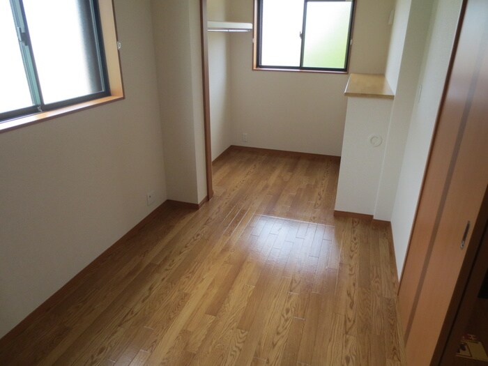 物件内観写真6　(居室)