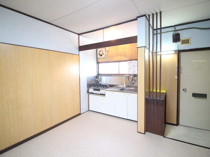 物件内観写真4　(居室)