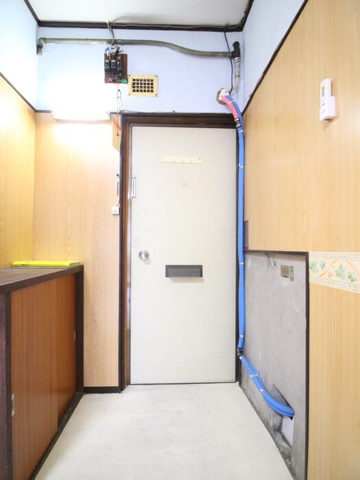 物件内観写真15　(玄関)