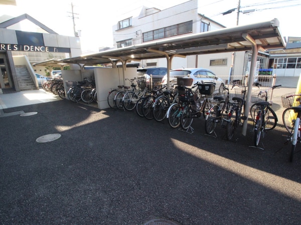 駐輪場