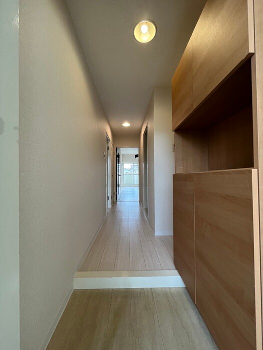 物件内観写真14　(玄関)