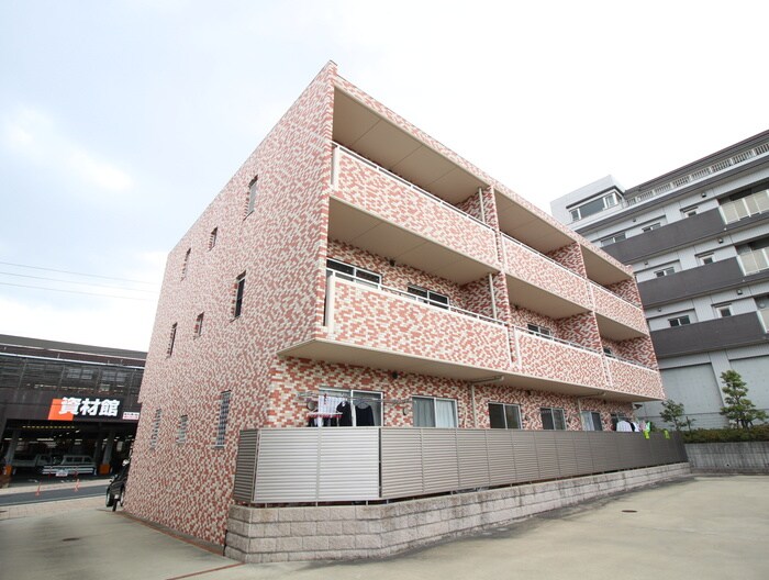 物件外観写真1　(外観写真)